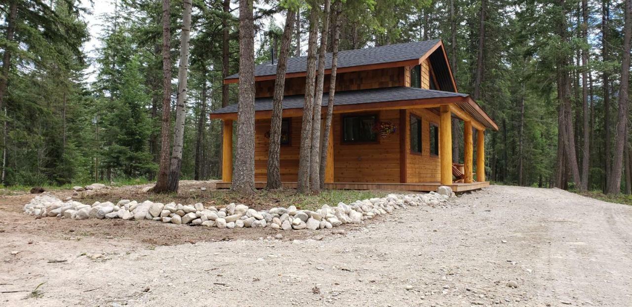 Kicking Horse Canyon Guest House Golden Exterior photo