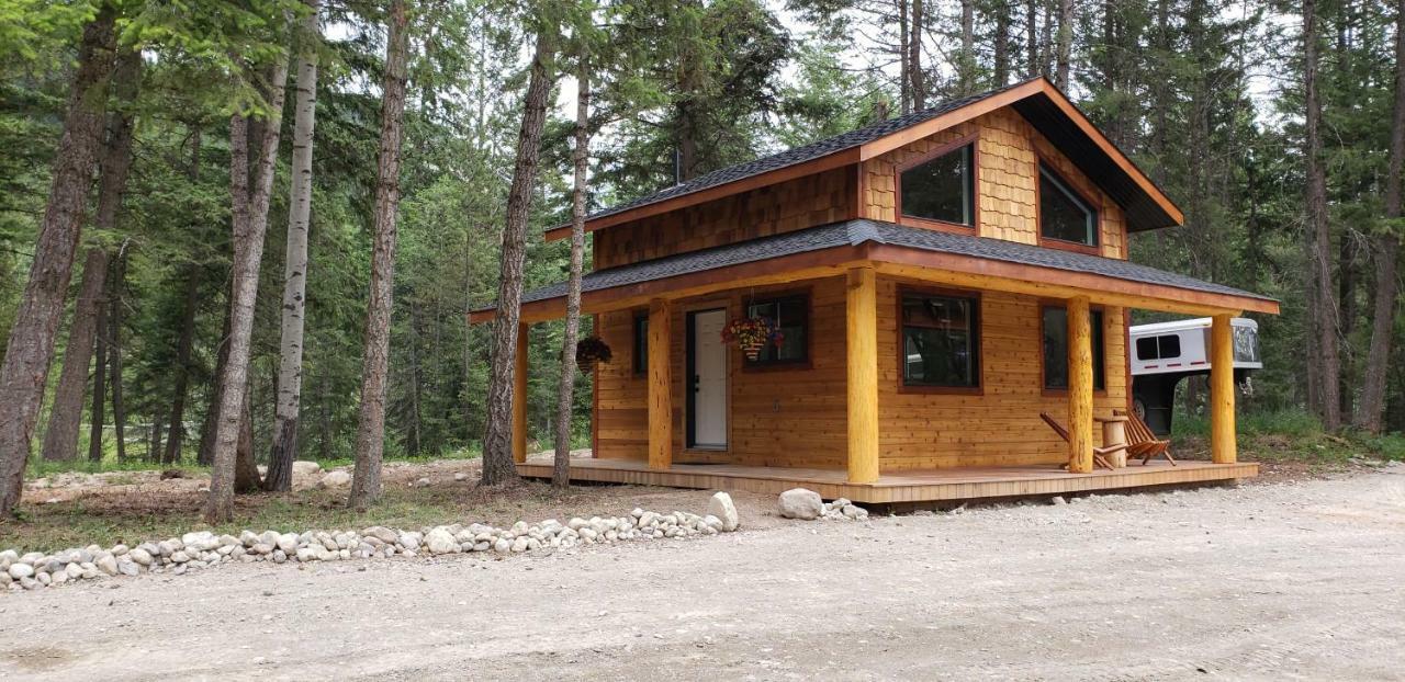 Kicking Horse Canyon Guest House Golden Exterior photo